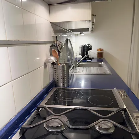 Comfort And Quiet Few Steps From The Ligurian Sea アパート